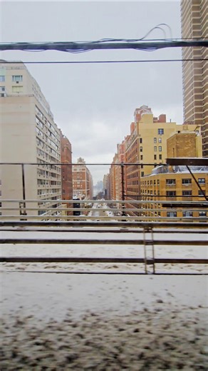 snowy view from the 59th st bridge