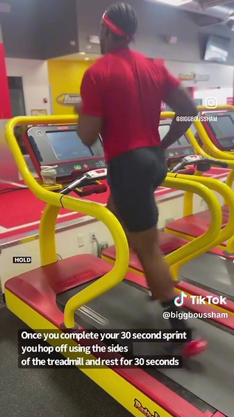🏃🏿‍♂️💨💨 Sham’s Treadmill Interval Program 🏃🏿‍♂️ 💨💨 This is my go to cardio program when I’am about to get ripped for the summer 🙌🏿 let’s crush it guys👌🏿 For an In person or online training consultation DM or contact through the my website schamgarcenat.com👌🏿 Follow, Share, Like, Save & Comment! 1️⃣ You are going to hit quick start on the treadmill and increase to a speed that’s a bit more then a jog but less then a max sprint 2️⃣ After the first minute you will hold on to the sides