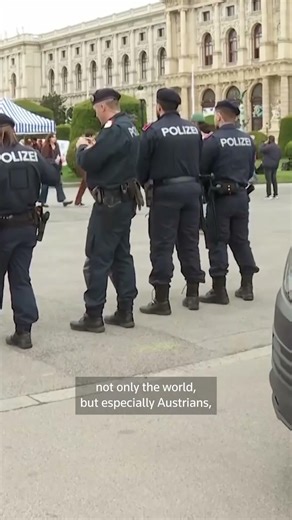 Hundreds attend anti-Eurovision open-air concert in Vienna