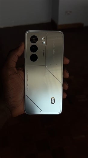 Starting at only K2,299, this 6000mAh Power 70 is a steal plus you get a free 4000mAh charging case 🤝🏿 | itel