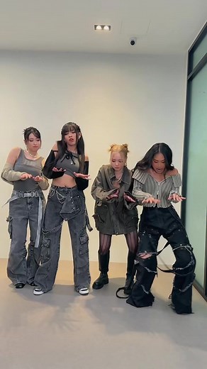 Ayy drop it to the flooorrr 🤪 #dollaclassic #dollaofficial #newclassic