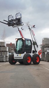 760K views · 8K reactions | Meet the S630 skid-steer loader: compact, powerful, and ready for all your everyday tasks. With its radial lift design, it delivers just the right lift performance in a small but mighty package.  Count on it to get the job done! #bobcat #bobcatequipment #bobcatalao #bobcatapla #skidsteerloader | Bobcat Asia Pacific & Latin America | Facebook