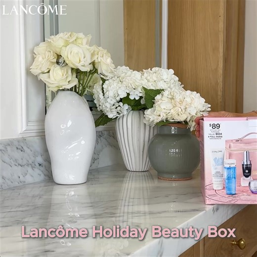 Get the Look with Lancome's Beauty Box, 10 Products Including 8 Full Size Favorites for $89 with with any $42 Lancome Purchase. | Lancôme