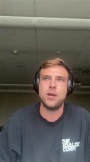 “Aim small, miss small.” Simple advice for goalies… focus smaller, miss smaller, and you’ll start not only making more saves, but making them center cut in your pocket so they’re as clean as a monk’s group chat. Same idea works for throwing dimes with your outlet pases. #lacrossegoalie #lacrosse #goalietips #adelphi #lacrossetraining #laxgoalierat #dylanrenner Save clips: @thelaxjournal | Lax Goalie Rat