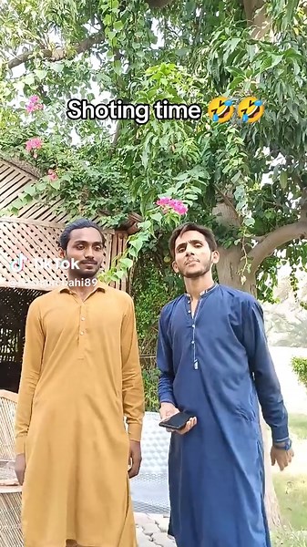 Shooting Time: Fun Moments Captured on Camera