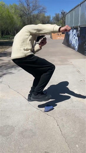 shark puppet gets jumped