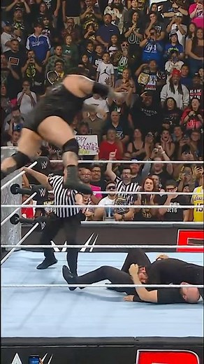 Security had approximately a 0% chance of stopping these two 😭💀🔥 #WWERaw