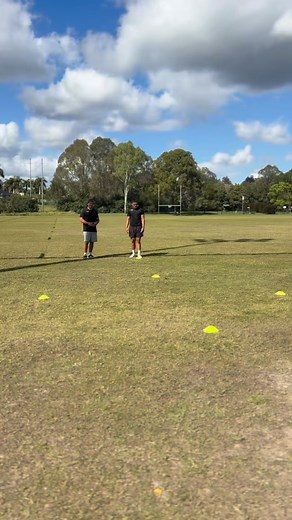 ⚡️This is an example of an open agility drill we use to enhance an athletes ability to change direction efficiently. ⚡️The drill challenges the athletes cognitive ability to make a decision and cut effectively at high speeds. ⚡️If you would like an individualised program to take your athleticism to another level this off season get in touch. 📧📲 | Xcell Sports Science
