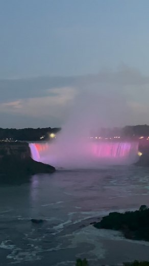 This really was one of the highlights of our trip. Niagara Falls from Canada side is amazing you get a full view of the falls and the lights shows / mist really makes it spectacular and definitely worth a visit at night. #niagarafallscanada #niagarafalls | Stateside and Beyond