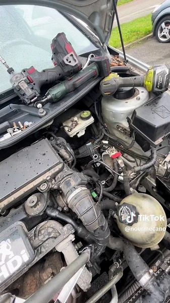 Remplacement du câble d’embrayage Peugeot 206