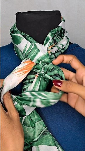 How tie a head scarf fow women |How to scarf around neck #scarf #scarfing #fashion #stylemistakes
