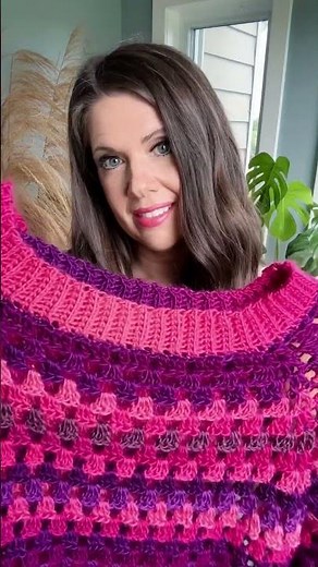 Seamless Top-Down Crochet Sweater - Granny Stitch Pattern #crochet #crochetsweater #crochetpattern