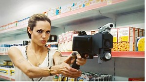 The pharmacy shootout - Wanted (Angelina Jolie)
