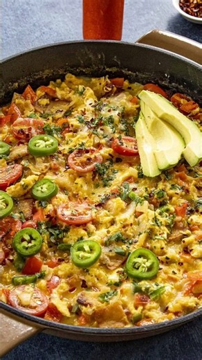 I Made Traditional Migas for Breakfast and Couldn't Believe the Crunch