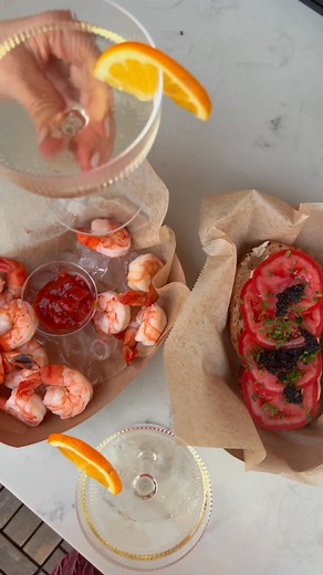 Follow the sun to Bell Works...summer starts now ☀️ The Roof Deck at Bell Works is opening this week! Come soak it up 😎 Weather permitting, this week Bar Bella and Mabel will be reopening on our beautiful Roof Deck. Get ready for a summer of live entertainment, craft cocktails, and a lot of sunshine. * * * #bellworks #mybellworks #holmdelnj #metroburb #workinspired #playinspired #stayinspired #monmouthcounty #roofdeck #rooftopseason #njrooftops #community #dogfriendlynj #events #njevents #njisn