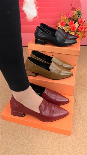 Elegant Pointed Toe Block Heel Shoes for Women #pointedshoes #blockheels #shortsfeed