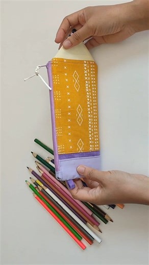 DIY Patchwork Pencil case #fbreels #sewing #sewingproject #diyprojects #handmade #sew #patchwork #crafts #diy #diycrafts | DIY Cheng
