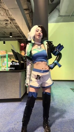 Marvel Rivals Luna Snow Cosplay