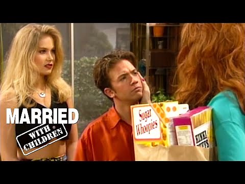 Bud & Kelly Discover Peggy's Pregnant! | Married With Children