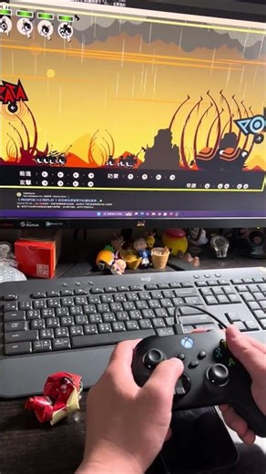 玩PATAPON身體會跟著動、打節拍😂😂