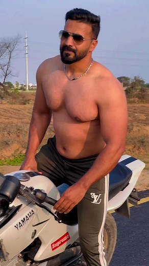 98K views · 2.9K reactions | #hunk #hotmodel #abs | Indian Gym Men | Facebook