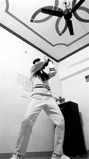 Dice and roll 🎧🖤#dance#dancecover#trending#phonk#bmw#short#fypシ#calisthenics#xixi#tiktok#diceandroll