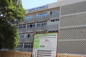 Gov’t to cut imports of some public sector institutions by 50%