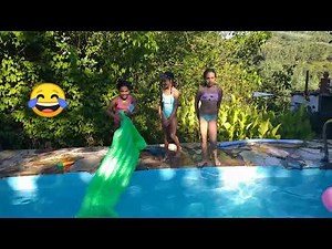 Diversión y retos de piscina junto a mis amigas Saray y Martina YUPI!!