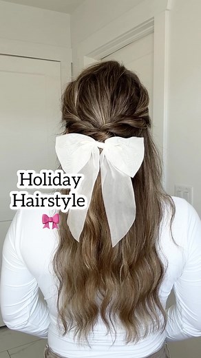 Half Up Holiday Hair Bow Tutorial for Festive Looks