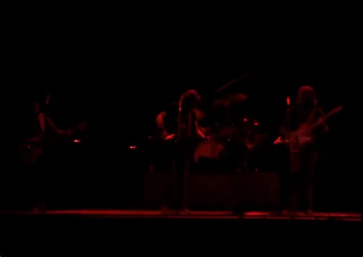 Wake Up to Guitar GreatnessToday's Pick: Joe Walsh - "Rocky Mountain Way" (Live '77)Rise, rock faithful! Every talk box player owes this man a phone call.