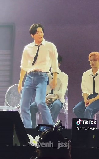 JUNGWON Solo Dance Performance at UNTOLD Showcase