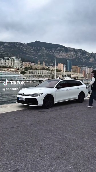 Exploring the New Passat B9 Design