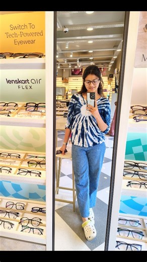 Dr.Ruchita Ahire-Borse on Instagram: "Living out of a backpack and dreams ✨🩺📍🧿 #lifegoals #medico #dreamchaser #medicine #liveauthentic🌼"