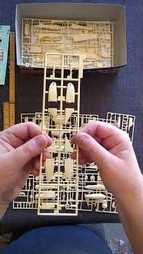 OB: Macross VT-1 Super Ostrich 1:72 scale model kit Hasegawa hobby kits patreon.com/ScaleSolutions42