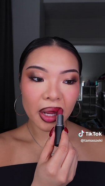 Holiday Lip Combo Tutorial with MAC Products