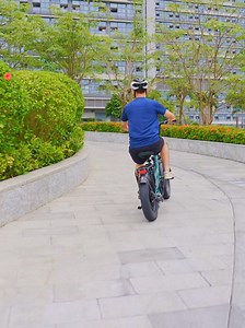 Ride with ENGWE L20 Boost🙌🙌🙌 Are you ready to roll?😎😎 🔗Learn more:https://engwe.com/products/engwe-l20-boost #ElectricBike #RideWithENGWE #ENGWE #FatTireEbike #LetsRide | ENGWE