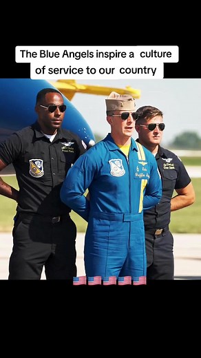 The Blue Angels Air Show demonstrates the teamwork and skills of the Navy and Marines.🫡🫡🇺🇸🇺🇸👍👍#usa🇺🇸 #navy #foryou #tiktok #aviation #plane #f18 #military