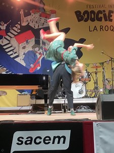 354K views · 10K reactions | Super fast Boogie Woogie Dance by Sondre, Tanya, Ludovic & Zoriana  We asked the pianists for a medium tempo  We probably have a different understanding of medium danceable tempo! . . . . . #sondreandtanya #dance #boogiewoogie #crazy #music #couple #meta #video #Facebook | Sondre and Tanya | Facebook