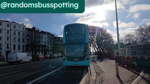 B&H 933 leaving Royal Pavilion #streetdeck #brightonandhovebuses #Brighton #busspottinguk #wrightbus