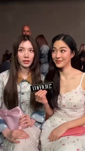 L’OFFICIEL HONG KONG on Instagram: "#LOFFICIELfashion: 泰劇人氣 CP 鄺玲玲 (@linglingkwong )與 Orm @orm.kornnaphat ) 仙氣現身 @dior 2026 春夏時裝騷現場，更與 L’OFFICIEL 讀者打招呼！ Thai idols Kwong Ling Ling and Orm made a stunning appearance at the Dior SS26 Spring/Summer fashion show, amd greeting L’OFFICIEL! Video: L’OFFICIEL #dior #diorSS26 #parisfashionweek #pfw #lingorm #ormkornnaphat #linglingkwong #หลิงหลิง #ใจซ่อนรัก #ออม #เพียงเธอ"