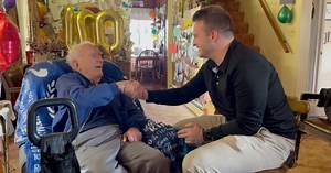 'Thank you': Hundreds of letters sent to WWII veteran celebrating his 100th birthday