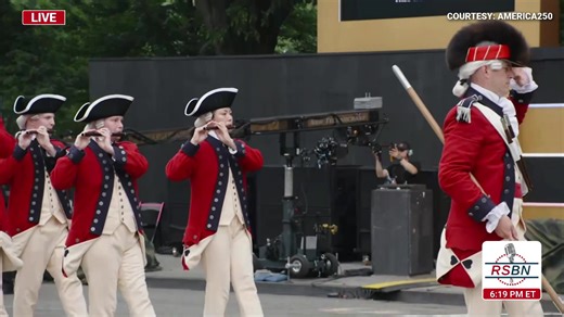 Highlighting the Revolutionary War at the Grand Military Parade | Right Side Broadcasting