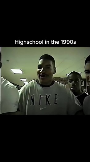 Highschool in the 1990s 😍 #throwbackclips #throwback #throwbacks #90sthrowback #90saesthetic #90skids #90s #classof1990 #nostalgia #nostalgic #highschool #foryou #fyp