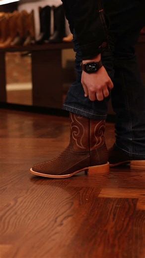 New boot goofin in some python boots! #westernwear #rodeo #houston #shorts