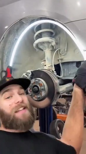 🔥 The LED Flashlight Stick isn’t just bendable — it’s engineered for pros. With a 44-inch flexible shaft, high-output LED, and long-lasting battery, it conquers dark, tight spaces with ease. From automotive to HVAC to DIY repairs, this is the work light that works smarter. Finally: A light that fits your work — not the other way around. 🛠️💡 | Attentivey.04