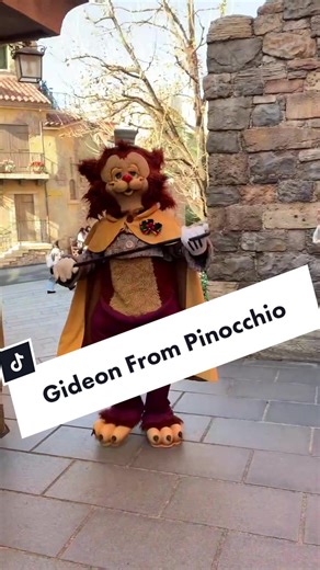 Gideon From Pinocchio Character Sighting at Tokyo Disneysea