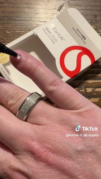 Achieve Long-Lasting Press-On Nails with Stronger Glue