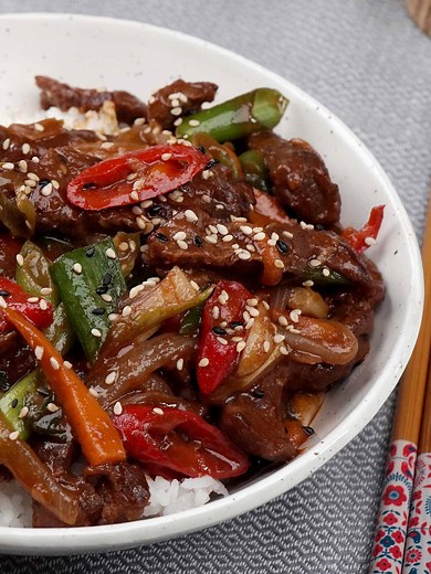 Korean spicy beef - Khin's Kitchen | Korean Cuisine | Quick & Easy