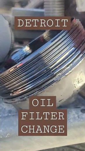 How To Replace Oil Filter Freightliner DD15 Diesel Engine