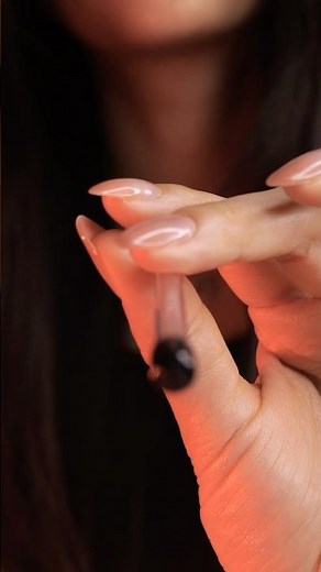 #asmr Tapping and scratching on you
